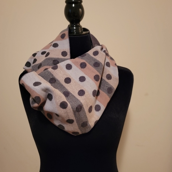 Reversible Polka Dot Infinity Scarf - Picture 2 of 4
